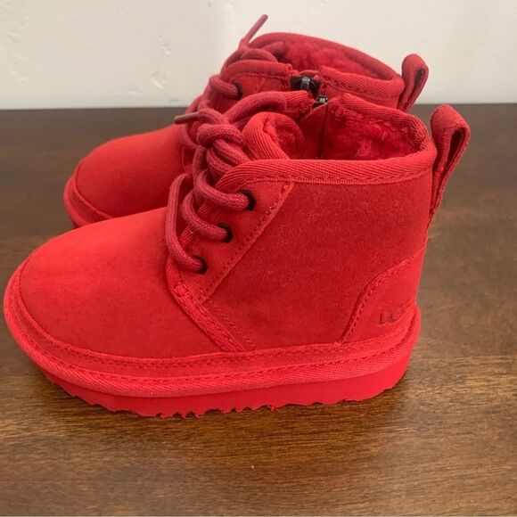 UGG NEW Unisex Neumel II Boots Baby Size 7 Chukka Boot Red - Picture 6 of 13